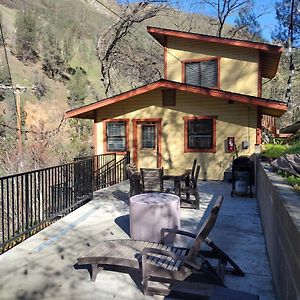 Yosemite Gatekeeper'S Lodge El Portal Exterior photo