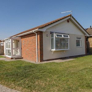 Echo Beach Villa Seasalter Exterior photo