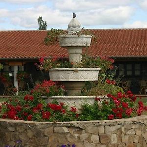 Hotel Del Pozo Leon Exterior photo