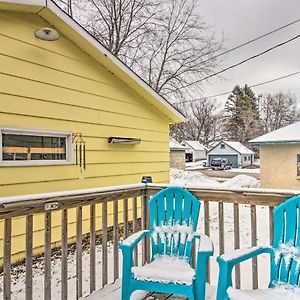 Bright Crosby Home - Walk To Main St And Beach! Exterior photo