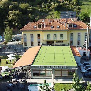 Hotel Santa Cristina Pola de Lena Exterior photo