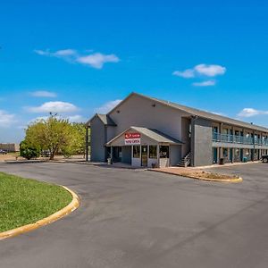 Econo Lodge Inn & Suites Enid Exterior photo