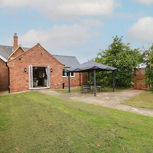 The Old Gate House Annexe Villa Alford  Exterior photo