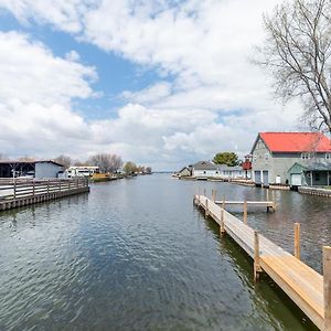 Bayside Cottage Rentals Port Rowan Exterior photo