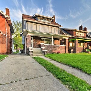 Elegant Detroit Home With Yard About 5 Mi To Dtwn! Exterior photo