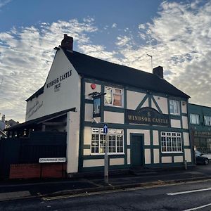 The Windsor Castle Inn Lye Exterior photo