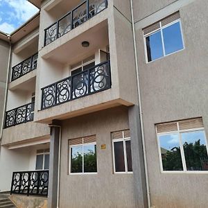 Unia Fancy Flats Studio Apartment One Kampala Exterior photo