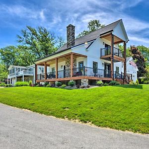 Charming Lake Erie Getaway Walk To Beach! North East Exterior photo