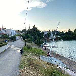 Seaside One-Bedroom On Chalkis Exterior photo