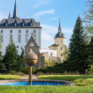 Schloss Purschenstein Hotel Neuhausen  Exterior photo