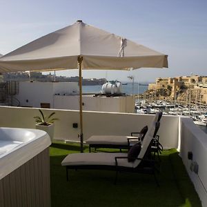 Bebirgu Palazzino Luxury 2 Jacuzzi To Share Apartment Exterior photo