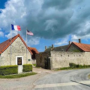 La Ferme Delaunay Bed & Breakfast Saint-Come-du-Mont Exterior photo