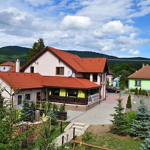 Andras Penzion Hotel Krasnohorske Podhradie Exterior photo