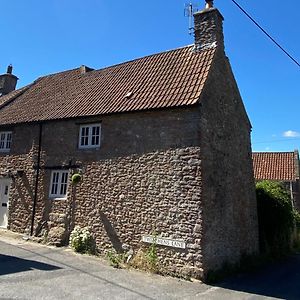 The Nook- A Rustic Cottage In A Beautiful Village. Draycott  Exterior photo