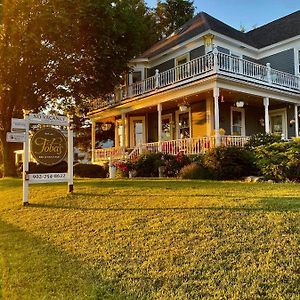 Toba'S Bed & Breakfast Bed & Breakfast East LaHave Exterior photo