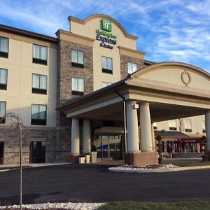 Holiday Inn Express & Suites Butler, An Ihg Hotel Exterior photo