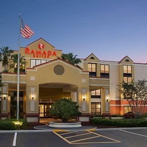 Ramada By Wyndham Suites Orlando Airport- Free Airport Shuttle Exterior photo