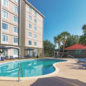 La Quinta By Wyndham Orlando Ucf Hotel Exterior photo