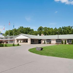 Days Inn By Wyndham Whitmore Lake Exterior photo