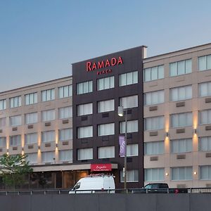 Ramada Plaza By Wyndham Montreal Hotel Exterior photo