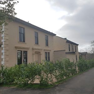 Crosshill House Hotel Glasgow Exterior photo