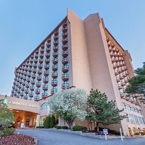 Embassy Suites By Hilton Kansas City Plaza Exterior photo