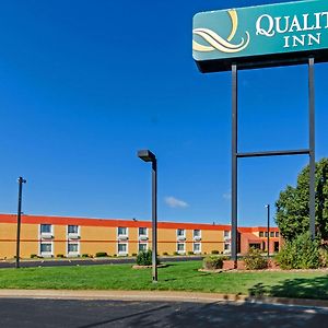 Quality Inn South Wichita Exterior photo