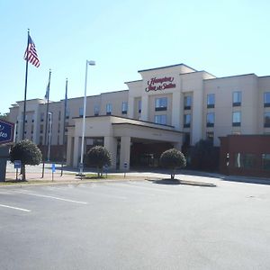 Hampton Inn & Suites Norfolk-Airport Exterior photo