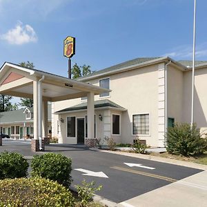 Super 8 By Wyndham Chatsworth/Dalton Exterior photo