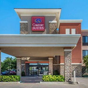 Comfort Suites Manhattan Exterior photo