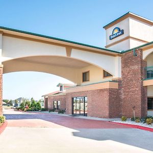 Days Inn By Wyndham Baytown East Exterior photo