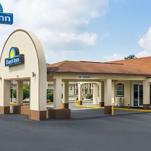 Days Inn By Wyndham Statesville Exterior photo