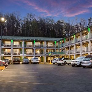 Surestay Hotel By Best Western Summersville Exterior photo