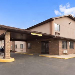 Super 8 By Wyndham Rantoul Hotel Exterior photo