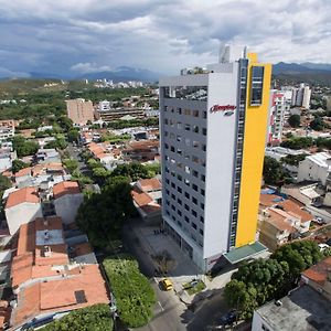 Hampton By Hilton Cucuta Hotel Exterior photo