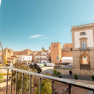 Apartamentos Soho Plaza Mayor Caceres Exterior photo