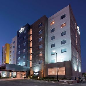 Microtel Inn & Suites By Wyndham San Luis Potosi Exterior photo