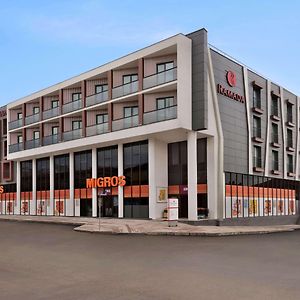 Ramada By Wyndham Sakarya Hendek Hotel Exterior photo