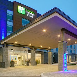 Holiday Inn Express & Suites - Collingwood Exterior photo