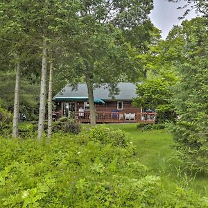 Lakefront Phelps Cottage With Private Boat Dock Exterior photo