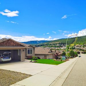 1 Bedroom Lake Mountain View West Kelowna Exterior photo