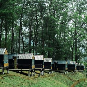 Bobocabin Coban Rondo, Malang Hotel Songgoriti Exterior photo