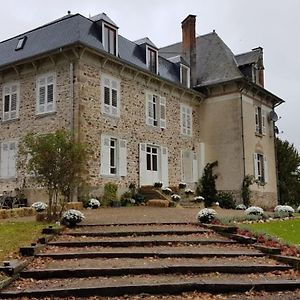 Domaine Du Castellare Bed & Breakfast Le Chalard Exterior photo