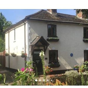 Cricketers Cottage B&B West Malling Exterior photo