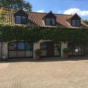 The Old Coach House At Byre House Villa Coalpit Heath Exterior photo