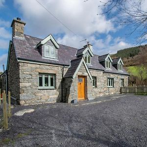 Tyn Y Maes Villa Bethesda Exterior photo