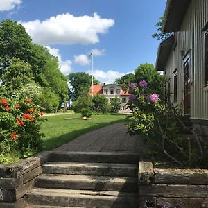 Sjoetorps Saeteris Bed & Breakfast Flygeln Bed & Breakfast Larv Exterior photo