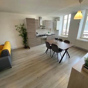 Joli Appartement Avec Parking Gratuit Sur Place Givet Exterior photo