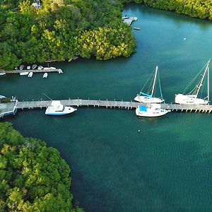 Puerto Blanco Marina & Hotel Luperon Exterior photo