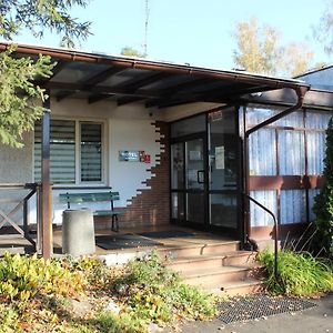 Hotel Sportowy Ostrzeszow Exterior photo